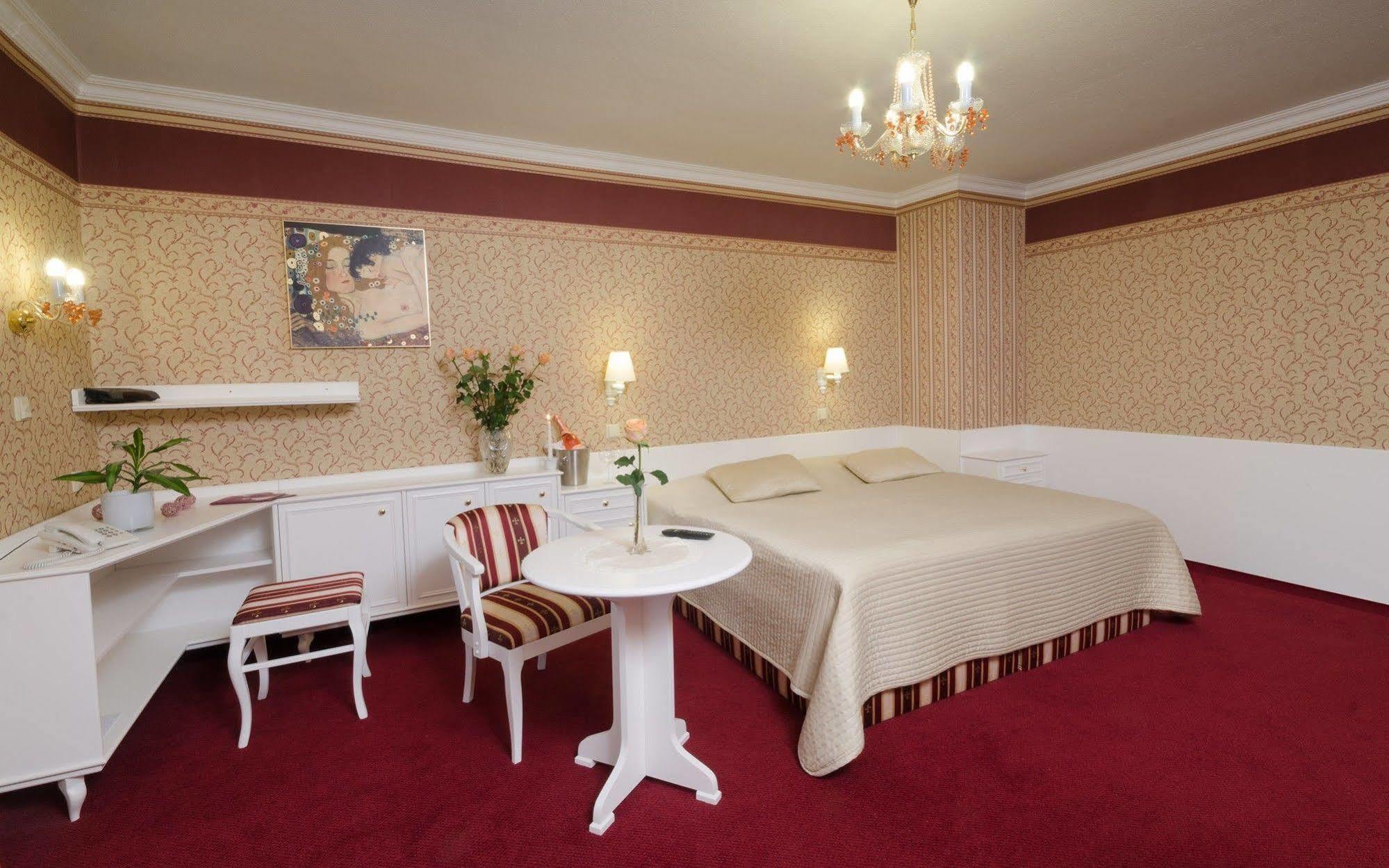 Hotel Ostrov Nymburk Kültér fotó