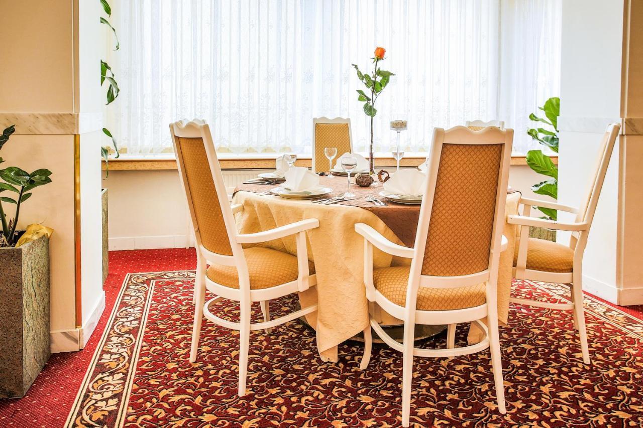 Hotel Ostrov Nymburk Kültér fotó