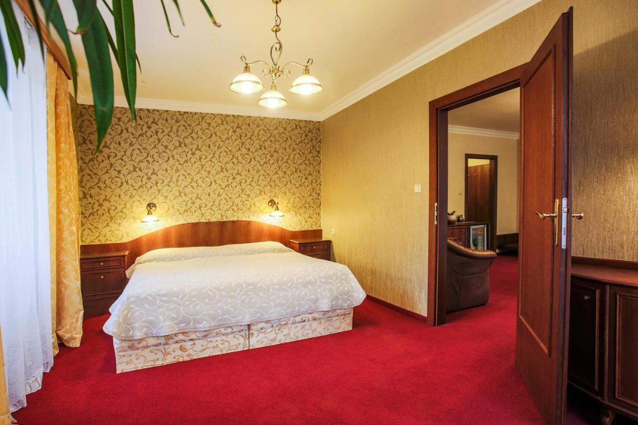 Hotel Ostrov Nymburk Kültér fotó